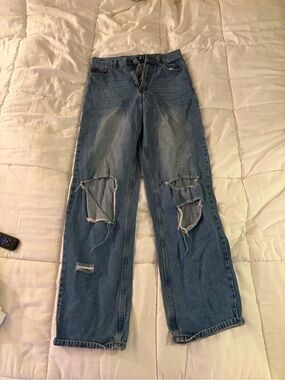 Boohoo Light Blue Distressed Straight Leg Jeans